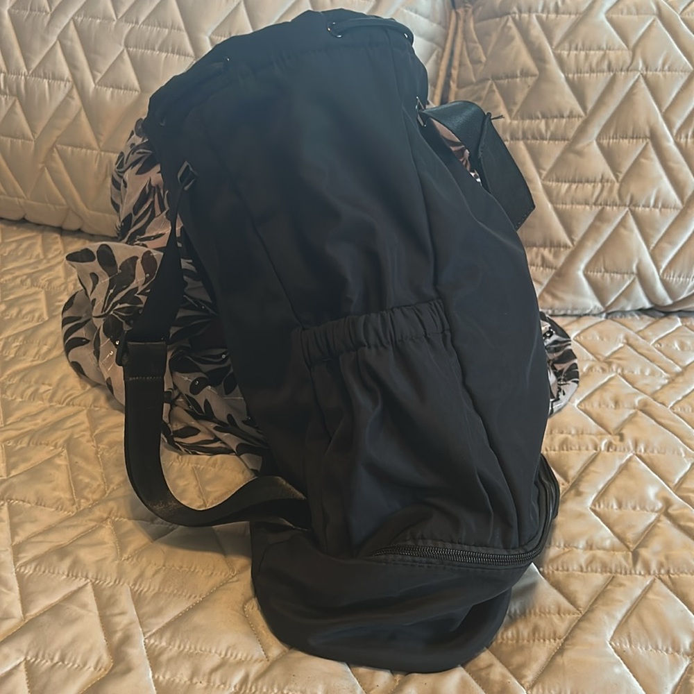 Beyond yoga bag/backpack. - Picture 5 of 10